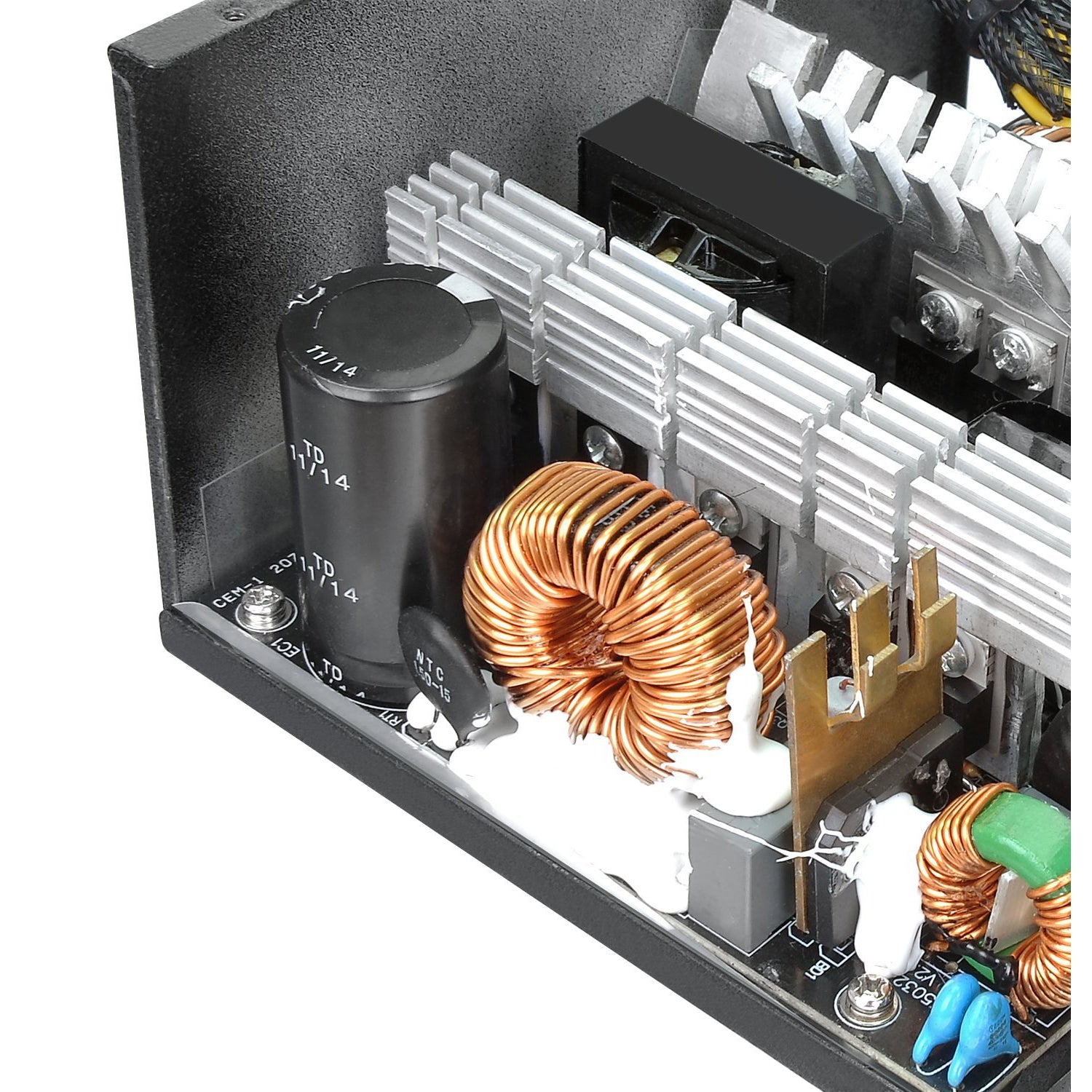 Thermaltake Smart Series 600W Power Supply SLI CrossFire Ready Continuous Power, Intel ATX12V V2.3,PCI E, EPS12V 80 PLUS Certified Active PFC, Haswell Ready (PS-SPD-0600NPCWUS-W)