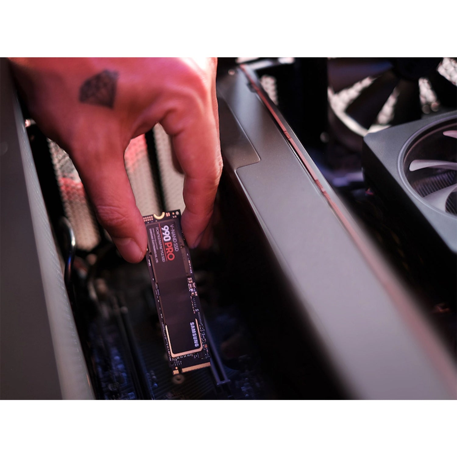 SAMSUNG 990 PRO Internal Solid State Drive - 1TB NVMe M.2 SSD, R/W Speed Up to 7,450/ 6,900 MB/s, PCIe Gen 4.0, NVMe 2.0, V-NAND (MZ-V9P1T0B/AM)