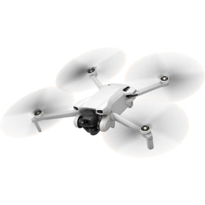 DJI Mini 3 Fly More Combo Drone| RC N1 Remote - Flycam | Lightweight and Foldable | Under 249 g | 38-Minutes Max Flight Time | Range up to 10Km (CP.MA.00000610.01)