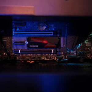 SAMSUNG 990 PRO With Heatsink Internal Solid State Drive - 1TB NVMe M.2 SSD, R/W Speed Up to 7,450/ 6,900 MB/s, PCIe Gen 4.0, NVMe 2.0, V-NAND (MZ-V9P1T0CW)